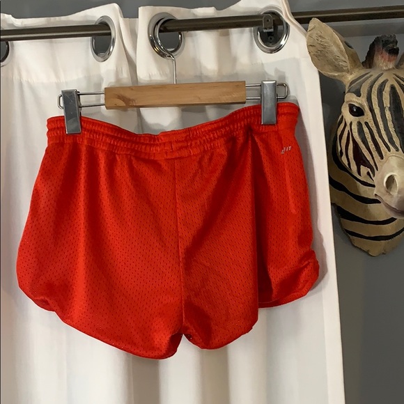 🏃🏼‍♀️ Nike Dri-Fit Mesh Shorts, Size S (4-6) - Picture 3 of 6